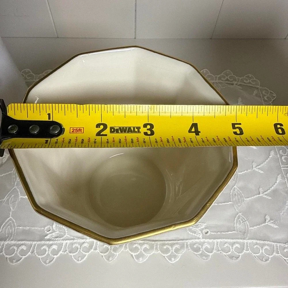 Vintage Lenox Ivory Embossed Cachepot Planter 24K Gold‎ Trim